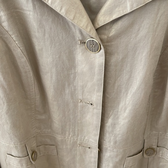 Short jacket - Picture 3 of 3